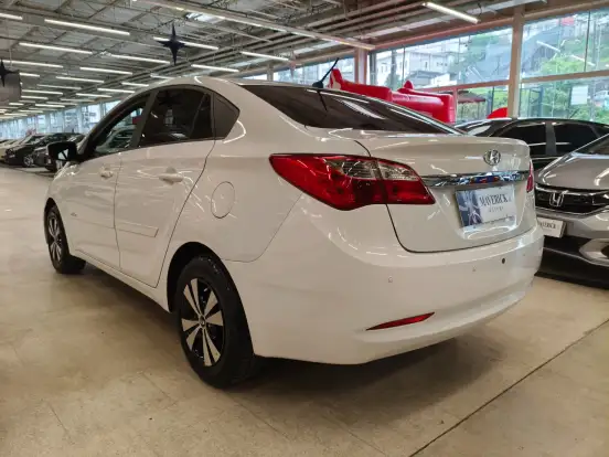 HYUNDAI-HB20S-1.6 COMFORT PLUS 16V FLEX 4P MANUAL HYUNDAI-HB20S-2013