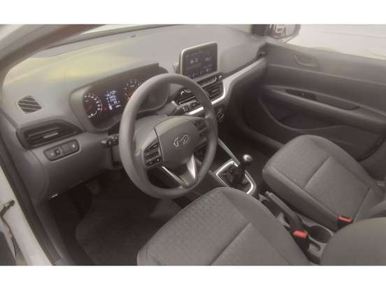 HYUNDAI-HB20S-2025