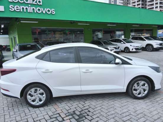 HYUNDAI-HB20S-2025