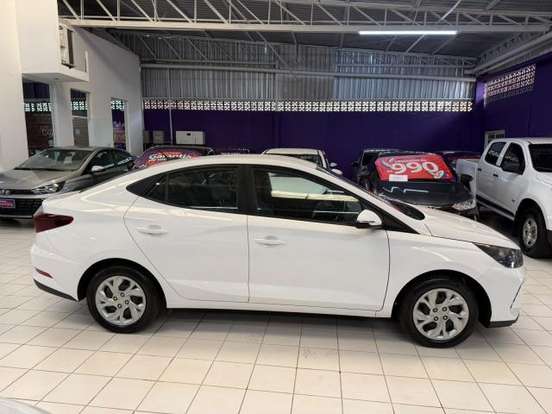 HYUNDAI-HB20S-2025