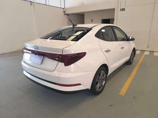 HYUNDAI-HB20S-2025