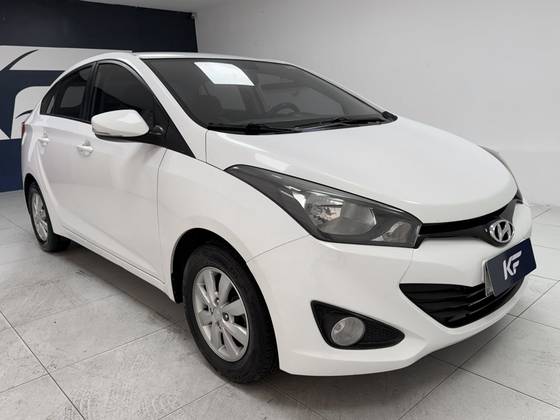 HYUNDAI HB20S 1.6 COMFORT PLUS 16V FLEX 4P AUTOMÁTICO