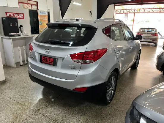 HYUNDAI-IX35-2012
