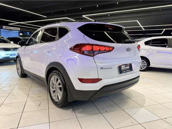 HYUNDAI-TUCSON-2019
