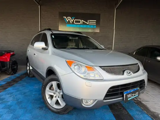 HYUNDAI-VERACRUZ-3.8 GLS 4WD 4X4 V6 24V GASOLINA 4P AUTOMÁTICO HYUNDAI-VERACRUZ-2009