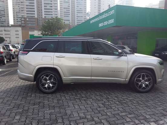 JEEP-COMMANDER-2025