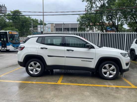 JEEP-COMPASS-2.0 16V FLEX SPORT AUTOMÁTICO JEEP-COMPASS-2017