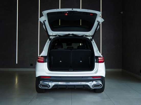 MERCEDES-BENZ-GLB 220-2024