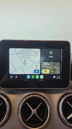 MERCEDES-BENZ-GLA 200-2015