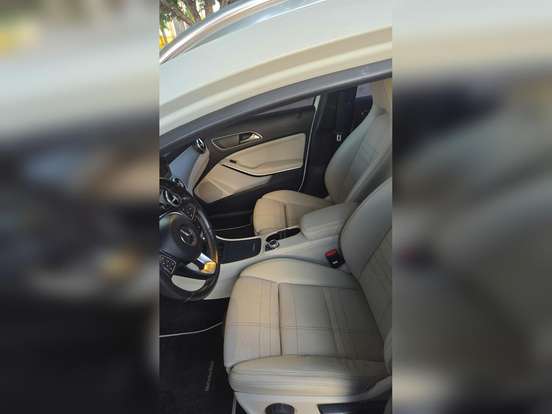MERCEDES-BENZ-GLA 200-2015