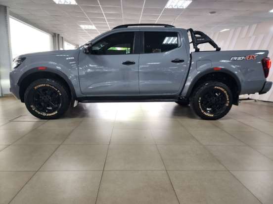NISSAN-FRONTIER-2.3 16V TURBO DIESEL PRO4X CD 4X4 AUTOMÁTICO NISSAN-FRONTIER-2023