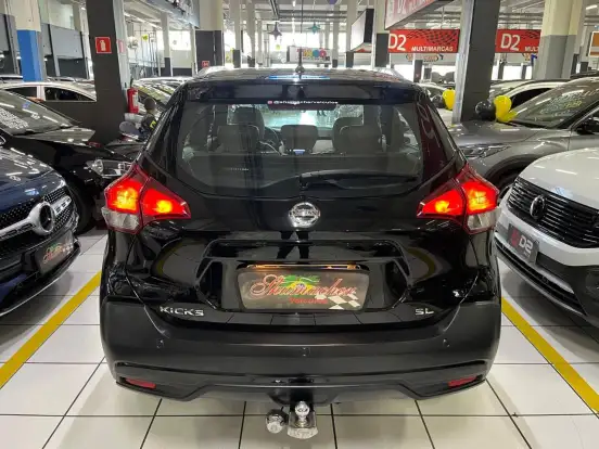 NISSAN-KICKS-2018