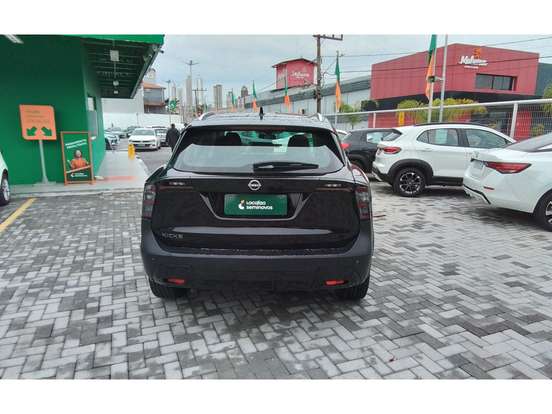 NISSAN-KICKS-2025