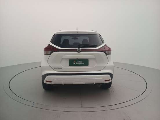 NISSAN-KICKS-2023