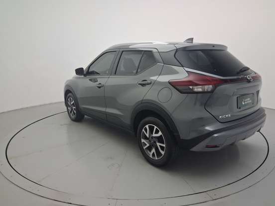 NISSAN-KICKS-2023