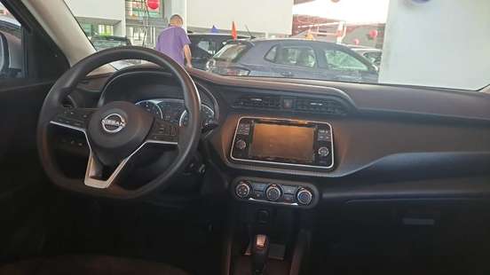 NISSAN-KICKS-2024