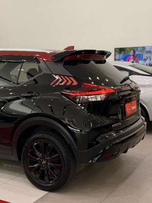 NISSAN-KICKS-2023
