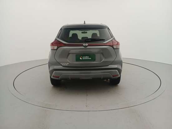 NISSAN-KICKS PLAY-2025