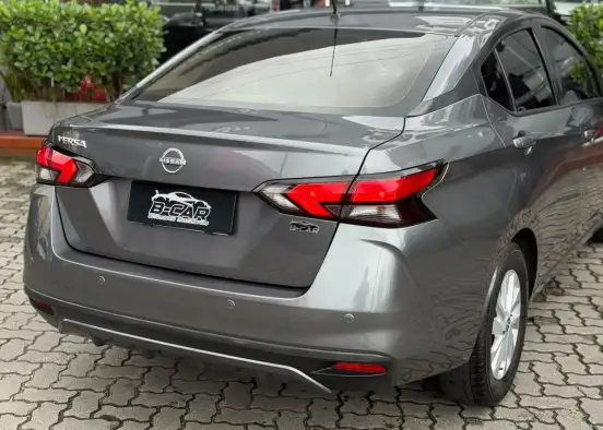 NISSAN-VERSA-2024