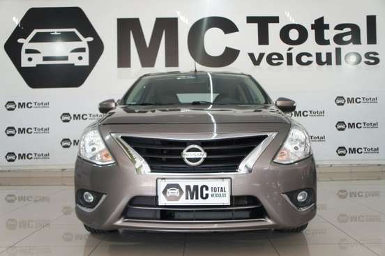 NISSAN-VERSA-2019