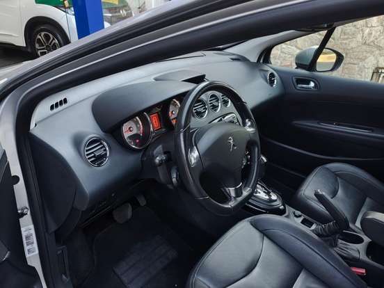 PEUGEOT-408-1.6 GRIFFE 16V TURBO FLEX 4P AUTOMÁTICO PEUGEOT-408-2016