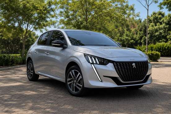 PEUGEOT-208-2020