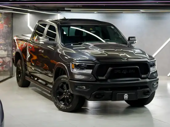 RAM-1500-5.7 V8 GASOLINA REBEL CD 4X4 AUTOMÁTICO RAM-1500-2022