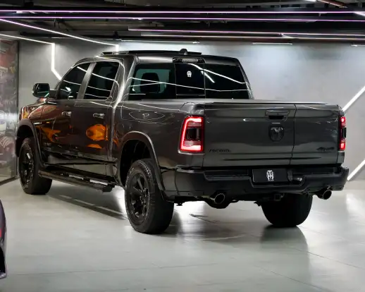 RAM-1500-5.7 V8 GASOLINA REBEL CD 4X4 AUTOMÁTICO RAM-1500-2022
