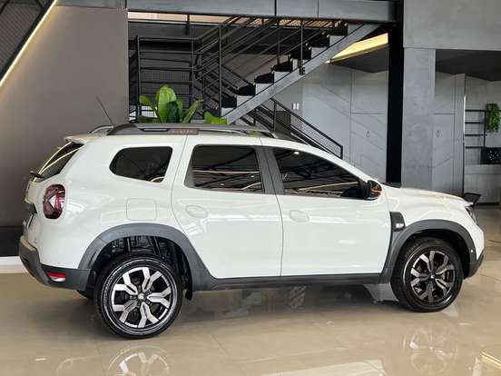 RENAULT-DUSTER-2024