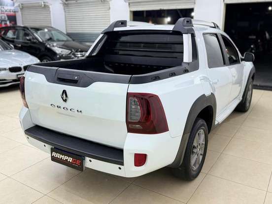 RENAULT-DUSTER OROCH-2016