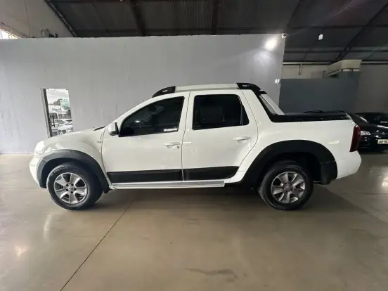 RENAULT-DUSTER OROCH-2017