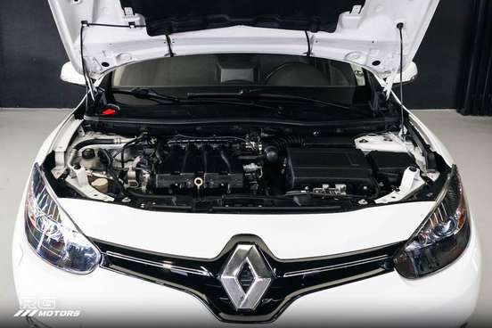 RENAULT-FLUENCE-2015