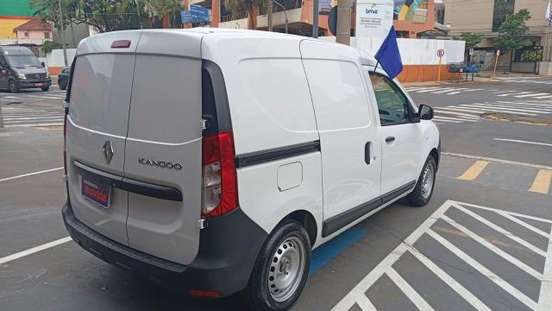 RENAULT-KANGOO-1.6 16V SCE FLEX ADVANCED MANUAL RENAULT-KANGOO-2024