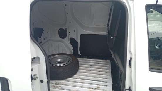 RENAULT-KANGOO-2024