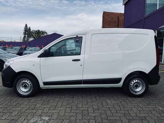 RENAULT-KANGOO-2024