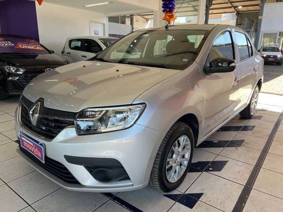 RENAULT-LOGAN-2024