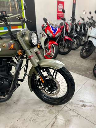 ROYAL ENFIELD-CLASSIC 350-2025