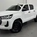 TOYOTA HILUX 2.8 D-4D TURBO DIESEL CD POWER PACK 4X4 AUTOMÁTICO TOYOTA HILUX 2.8 D-4D TURBO DIESEL CD POWER PACK 4X4 AUTOMÁTICO