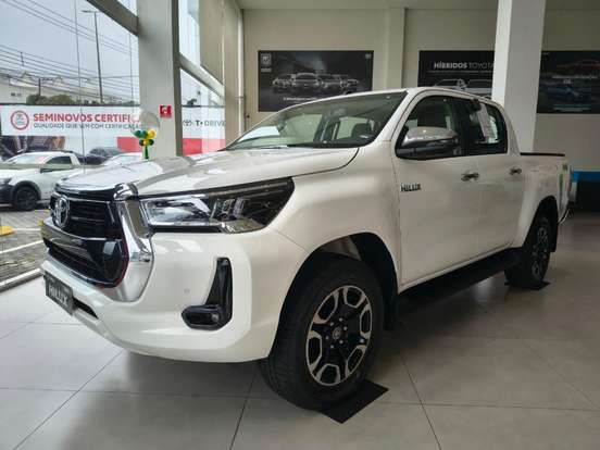 TOYOTA-HILUX-2.8 D-4D TURBO DIESEL CD SRV 4X4 AUTOMÁTICO TOYOTA-HILUX-2026