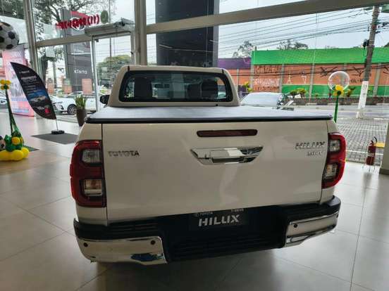 TOYOTA-HILUX-2.8 D-4D TURBO DIESEL CD SRV 4X4 AUTOMÁTICO TOYOTA-HILUX-2026