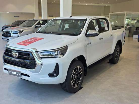 TOYOTA-HILUX-2.8 D-4D TURBO DIESEL CD SRX 4X4 AUTOMÁTICO TOYOTA-HILUX-2026