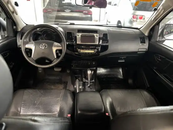 TOYOTA-HILUX-3.0 SR 4X4 CD 16V TURBO INTERCOOLER DIESEL 4P AUTOMÁTICO TOYOTA-HILUX-2013