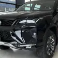 TOYOTA HILUX SW4 2.8 D-4D TURBO DIESEL SRX PLATINUM 7L 4X4 AUTOMÁTICO TOYOTA HILUX SW4 2.8 D-4D TURBO DIESEL SRX PLATINUM 7L 4X4 AUTOMÁTICO