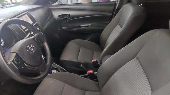 TOYOTA-YARIS-2024