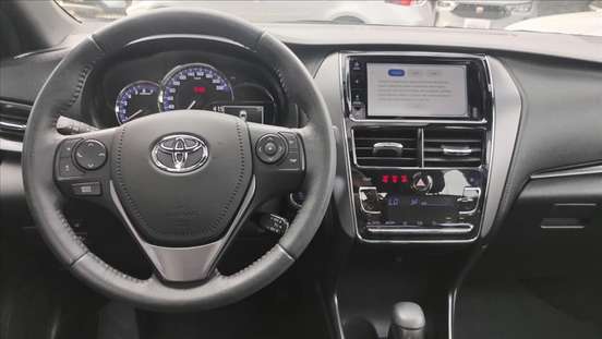 TOYOTA-YARIS-2023