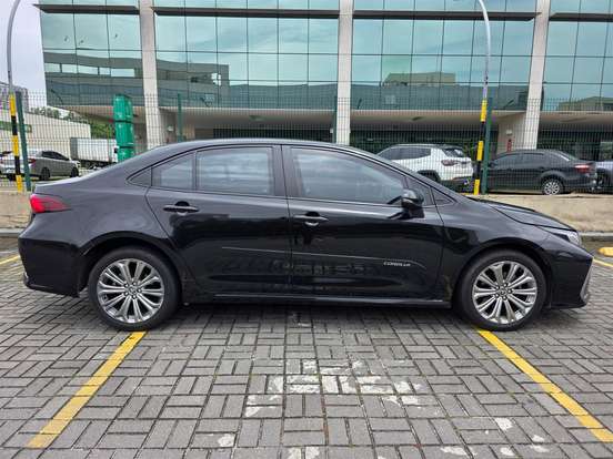 TOYOTA-COROLLA-2022