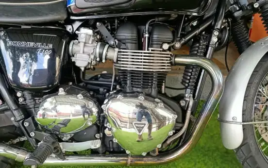 TRIUMPH-BONNEVILLE T 100 865 TRIUMPH-BONNEVILLE T 100 865-2015