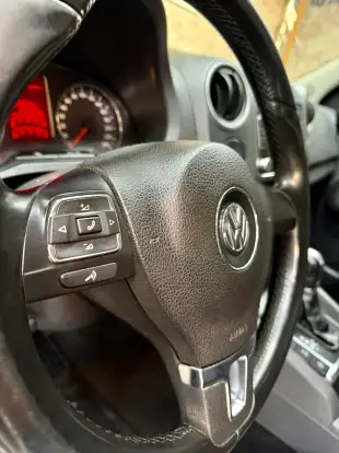 VOLKSWAGEN-AMAROK-2.0 HIGHLINE 4X4 CD 16V TURBO INTERCOOLER DIESEL 4P AUTOMÁTICO VOLKSWAGEN-AMAROK-2012