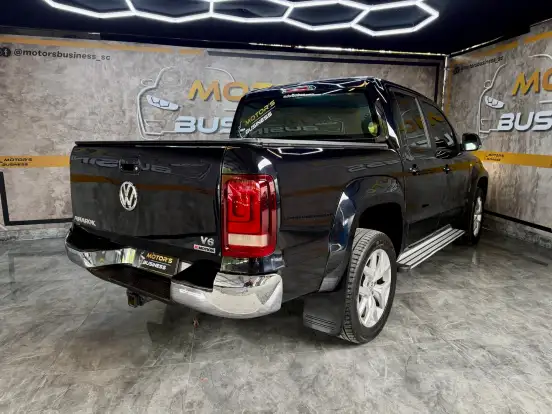 VOLKSWAGEN-AMAROK-2020