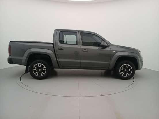 VOLKSWAGEN-AMAROK-2022